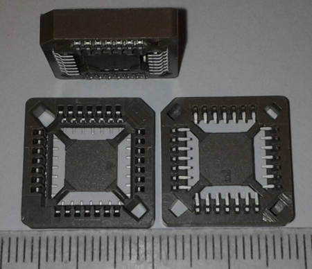 patice PLCC28 SMD .. balení 20ks za 100Kč