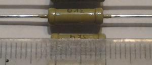 R Beyschlag0414 -  3k9 5% .. balení 200ks za 60Kč