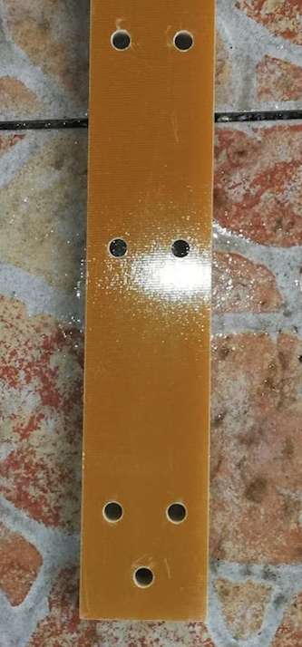 sklotextilová deska propojnic z trafa, 1050x60x16mm, díry