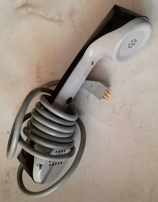 sluchátko z ústředny (002)