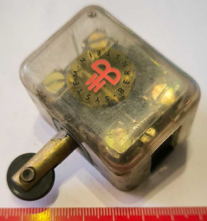 spínač PU1R  .. použitý / used   .. cena na dotaz / price on request