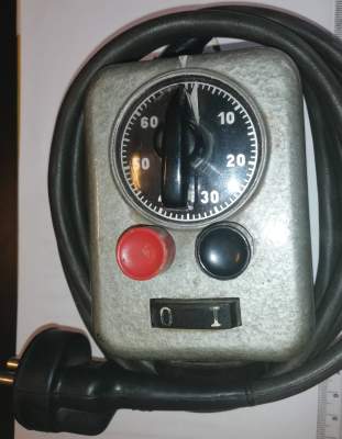 časový spínač B-2, 220V 10A, starší  .. cena na dotaz / price on request