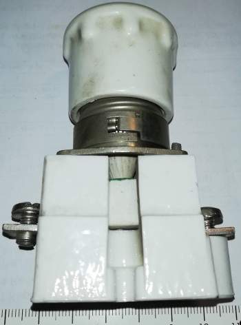 pojistkový spodek + hlavice, z demontáže