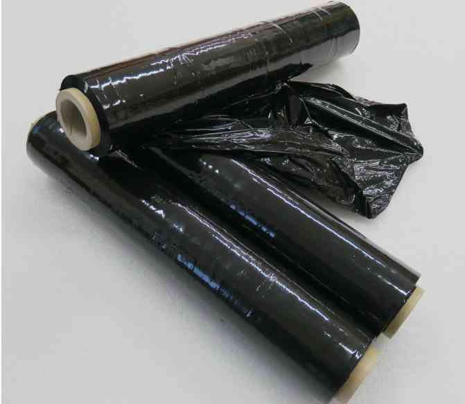 Stretch folie -  šíře 50cm/ síla 23my/ hmotnost 2,3kg / návin cca 150m / černá