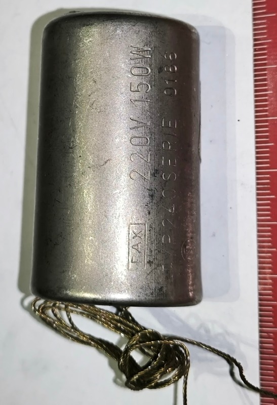 topné těleso 220V, 150W,válec výška 52mm, průměr 30/17mm, typ 240