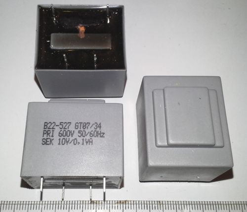 není skladem - trafo 600V/10V 0,1A  - nutno proměřit a otestovat !!!