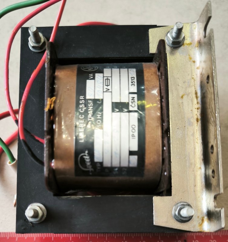trafo-139 - transformátor 220V/ ?V,  80VA, SVED, z demontáže, určeno na náhradní díly, 1,8kg