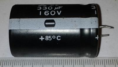 C - 330uF/160V .. balení 9ks za 60Kč