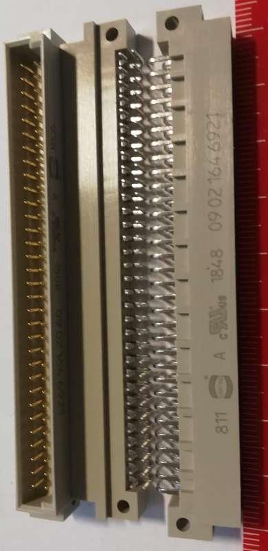 09021646921 - DIN 41612 Connectors 64P 2A MALE R/A SLDR HARTING