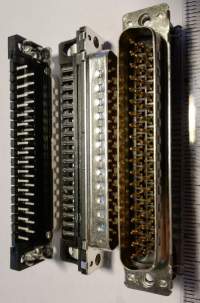 HARTING 0965-462-6816 conn 37W D type RA PLG+BRDLCK C2