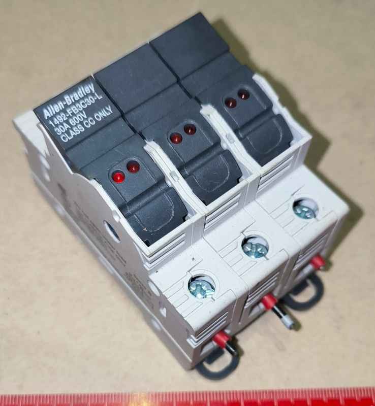 Allen-Bradley 1492FB3C30-L Fuse Holder 3 Pole, 30A, 600V  .. použitý / used