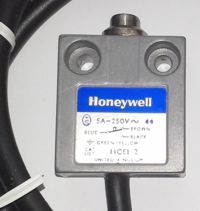 spínač 14CE1-2 HONEYWELL , 4 vodiče, kabel 210cm   .. cena na dotaz / price on request