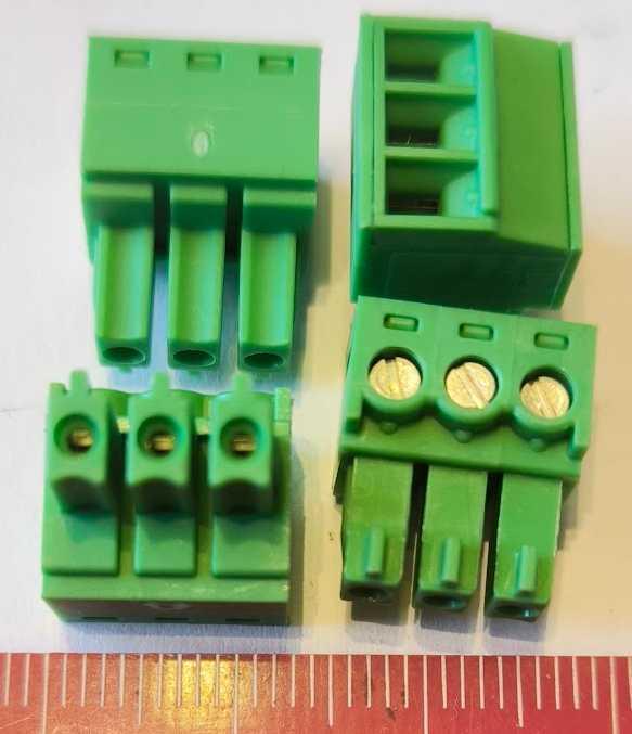 1803581  PHOENIX CONTACT - MC 1,5/ 3-ST-3,81..  balení 25ks