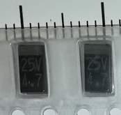 SMD C 4u7 25V 25MC475KCTER .. balení 100ks za 90Kč