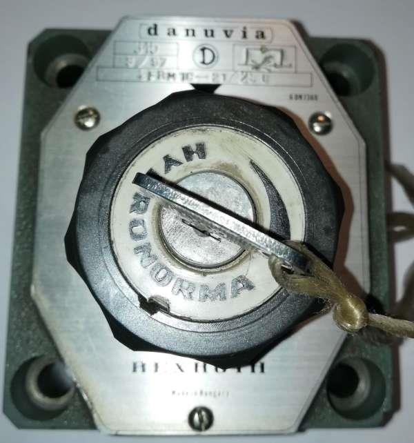 2FRM10-21-25Q + 1 klíček, DANUVIA .. cena na dotaz / price on request