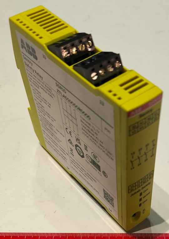 2TLA010050R0000 - Sentry SSR10 Safety relay .... cena na dotaz / price on request