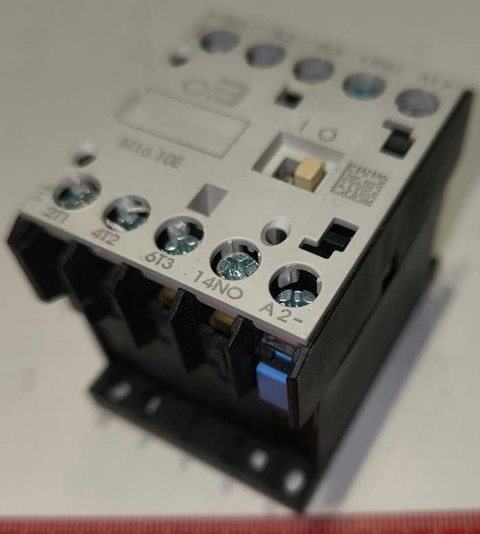 300-M16 M16.10E - stykač 24Vdc C3 CONTROLS ..  cena na dotaz / price on request