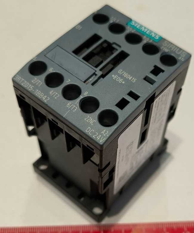 3RT2015-1BB41 - Pomocný stykač Siemens