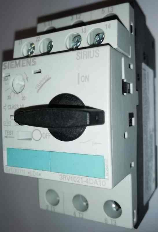 3RV1021-4DA10 - Ochranný jistič motoru 20 → 25 A 3P, 50 kA 690 V Siemens Sirius Innovation + 3RV1901-1E  .. cena na dotaz / price on request