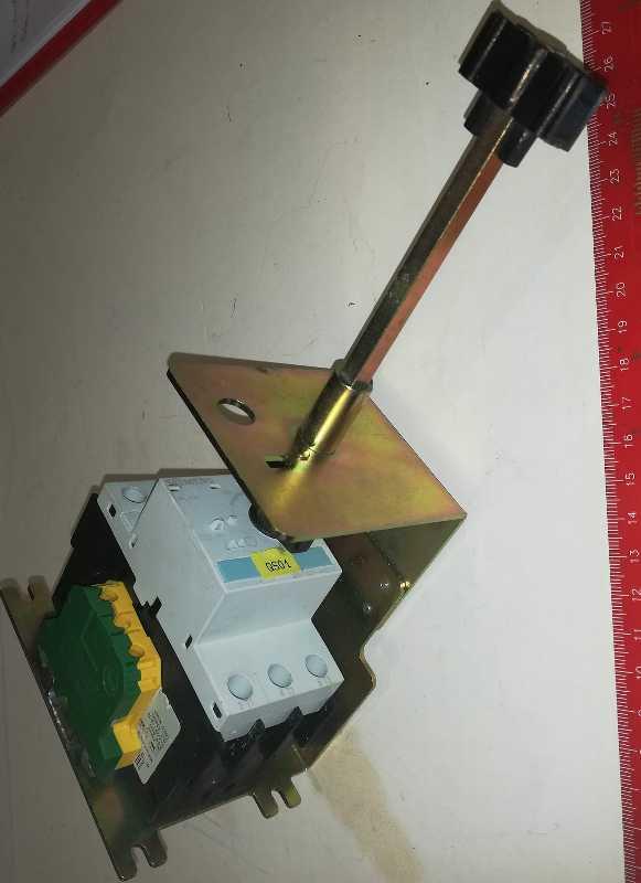 3RV1321-4AC10 - Siemens Sirius s mechanikou přepínače