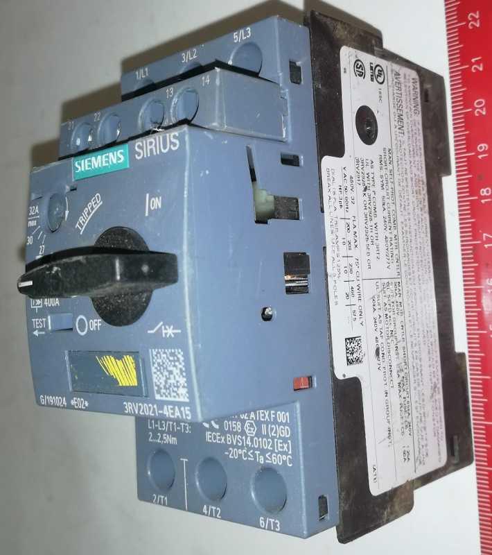 3RV2011-1GA10 + 3RV2901-1E - Motorový jistič  .. použitý / used .. cena na dotaz / price on request