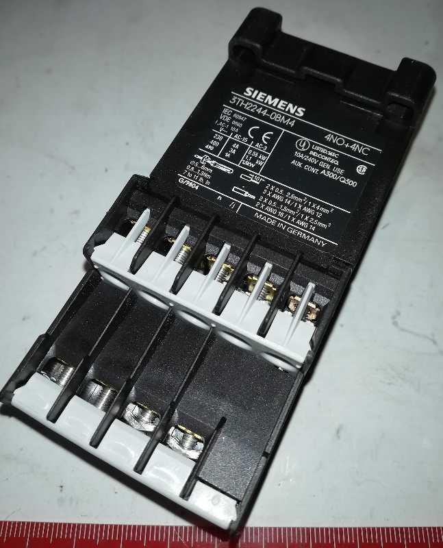 stykač SIEMENS 3TH2244-0BM4 - 220Vdc   .. cena na dotaz / price on request