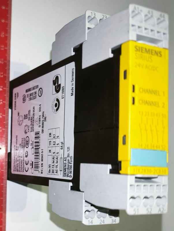 SIEMENS 3TK2830-2CB30 - 24V ac/dc -  SIRIUS SAFETY RELAY WITH RELAY RELEASE CIRCUITS .. cena na dotaz / price on request