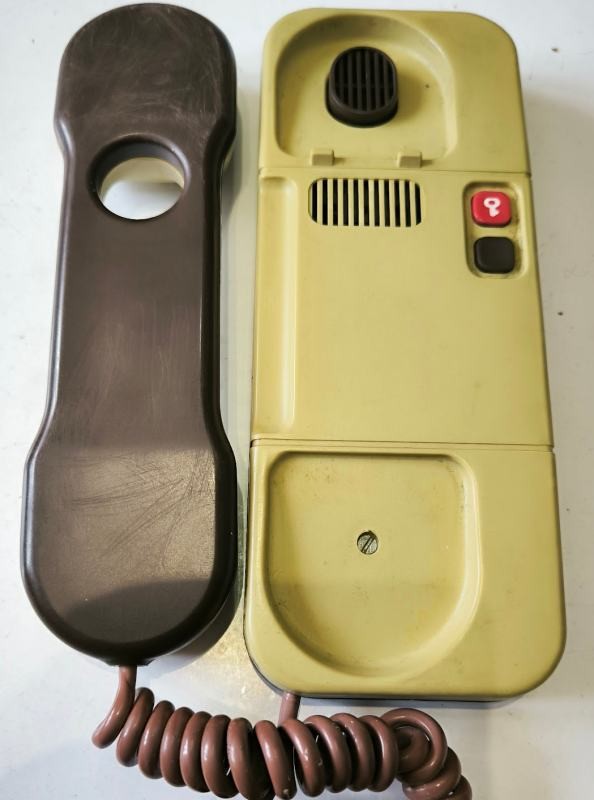 TESLA STROPKOV Telefon 4FP1103611 .. použitý, dle foto