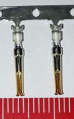 5-166051-1  D-Sub Connector Contacts, Socket, Size 20, Phosphor Bronze, Gold, Crimp, 24 – 20 AWG Wire Size, .2 – .56 mm² Wire Size, Cable-to-Cable, Wire & Cable  .. balení 25 pinů za 90Kč