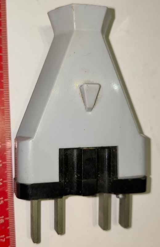 Vidlice plochá 380V/16A 5832-20  .. cena na dotaz / price on request