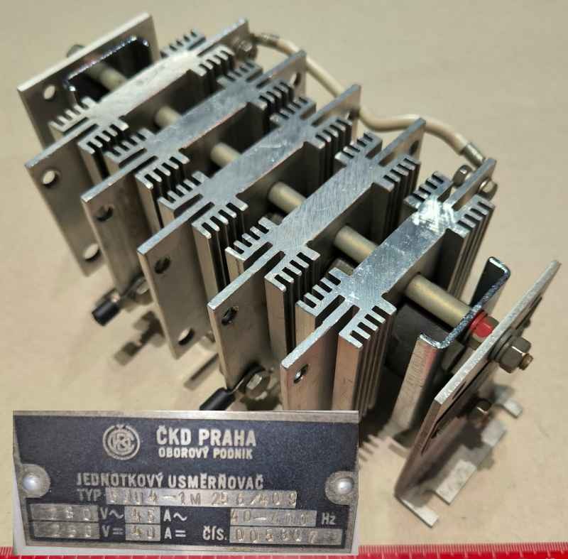 5JU4-1M256-40S - jednotkový usměrňovač ČKD  - 4x D840-25-06 .. cena na dotaz / price on request