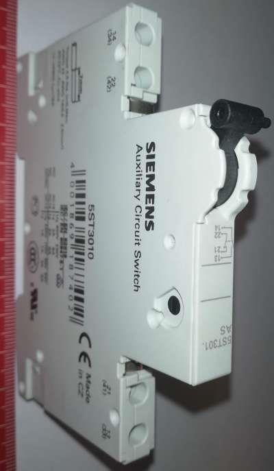 není skladem - 5ST3010 - SIEMENS Kontakty
