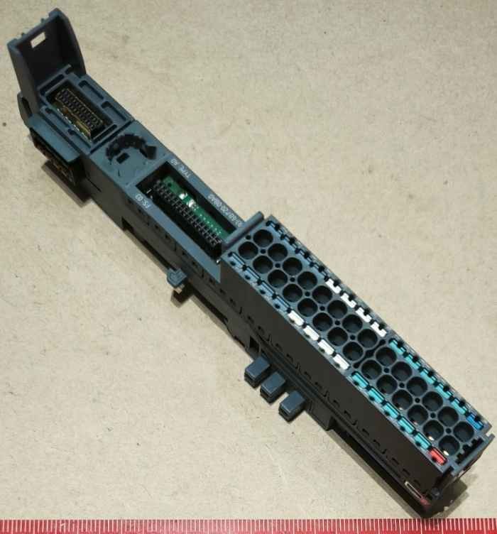 SIEMENS 6ES7193-6BP20-0BA0, SIMATIC ET 200SP BASEUNIT BU15-P16+A10+2B