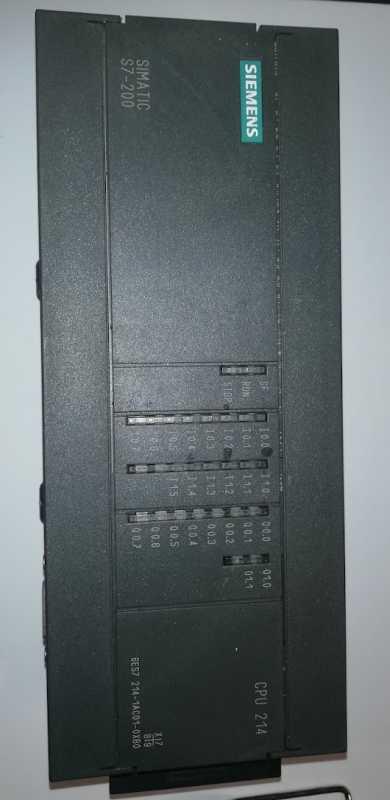 6ES7214-1AC01-0XB0 - SIMATIC S7-200, CPU 214, COMPACT UNIT 2 K STATEMENTS, 2 K DATA WORDS 14DI/10DQ, DC OUTPUTS  .. z demontáže / used .. chybí krytky konektorů