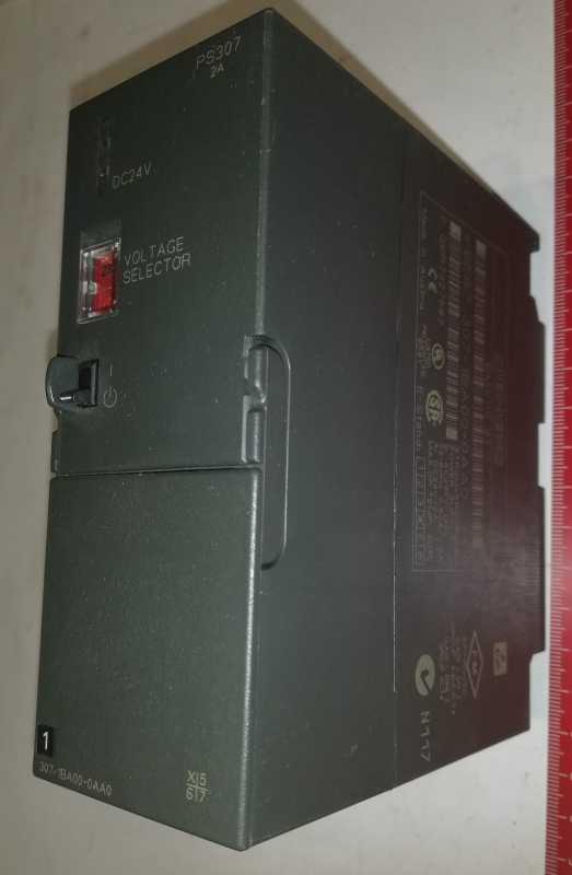 6ES7307-1BA00-0AA0 - Napájecí stabilizovaný zdroj pro SIMATIC S7-300 - PS307 s napájením 120/230VAC / 24VDC 2A ... použitý / used