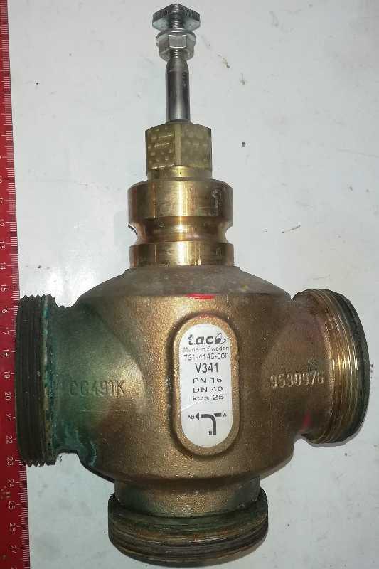 7314145000 Ventil reg. 3-cestný, závitový V341/40/25  .. použitý / used