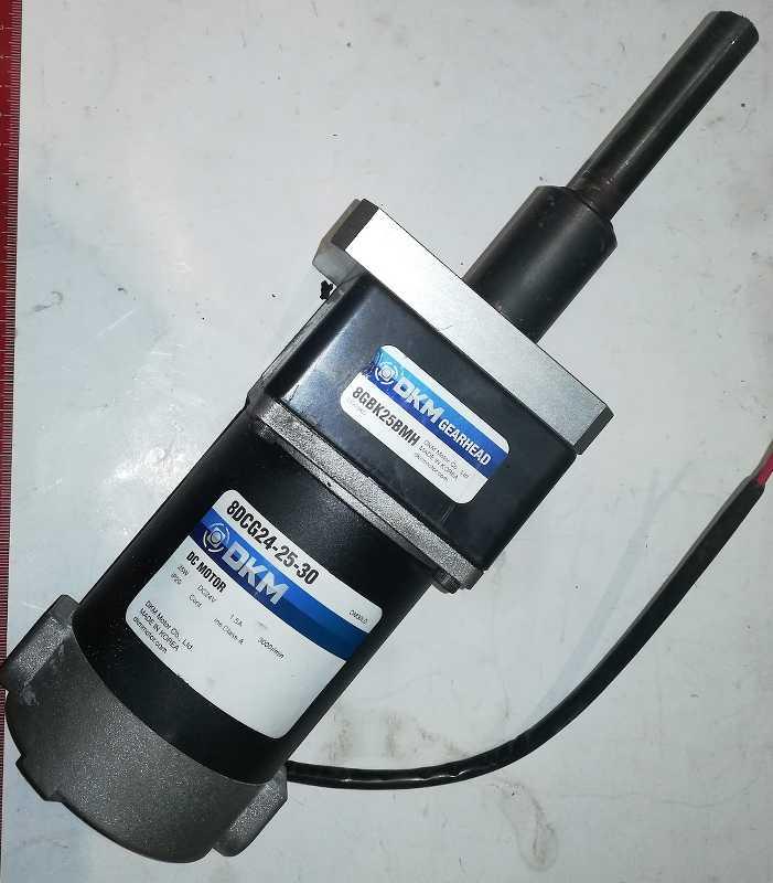 8DCG24-25-30 - motor DC24V 1,5A 3000ot/min + převodovka 8GBK25BMH  .. použitý / used    .. cena na dotaz / price on request