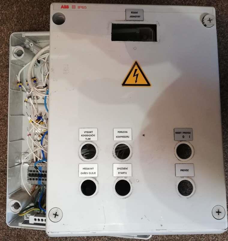 není skladem - instalační krabice ABB-128140020 z demontáže, 275x370x140mm