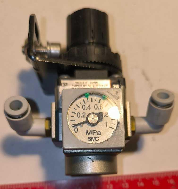 AR20-F01E -  Pneumatic Regulator by SMC   .. cena na dotaz / price on request