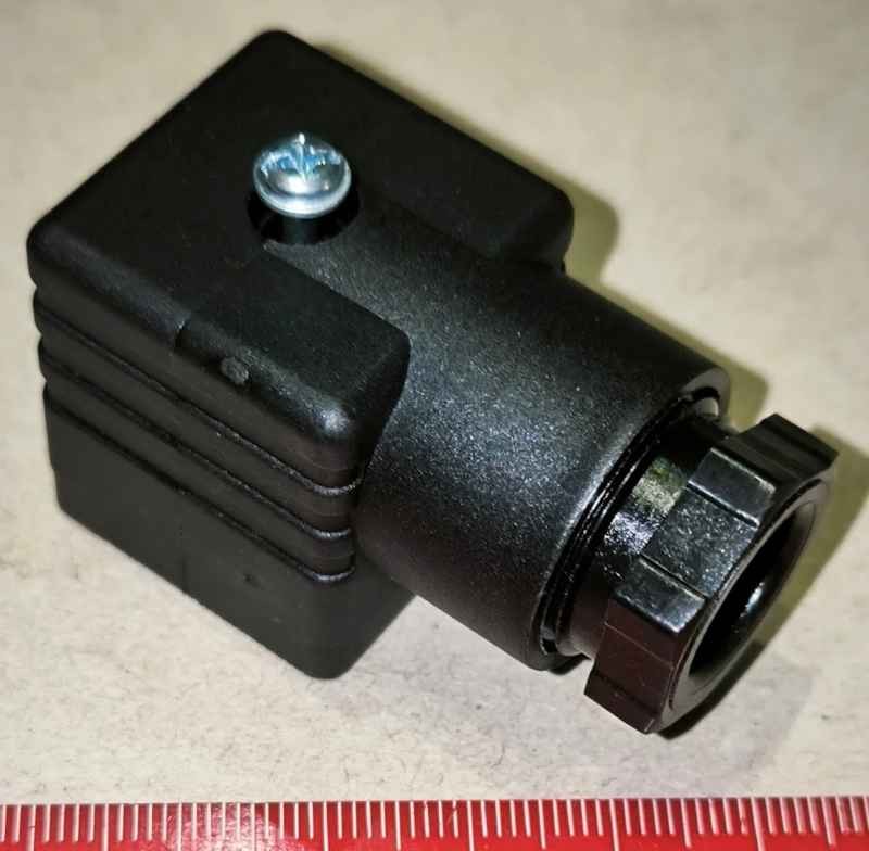B0040.000047 device plug form A 2P + PE