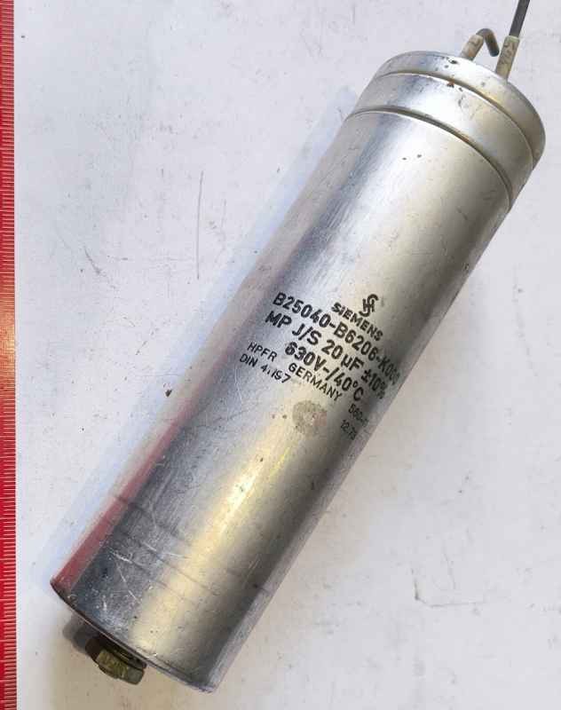 Kondenzátor 20uF 10% 630V 40°C Siemens- neproměřený,  z demontáže, dle foto