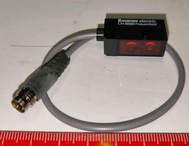 FHDK 10N1101/KS35 - Baumer electric 234633 -  Photoelectric switch .. cena na dotaz / price on request