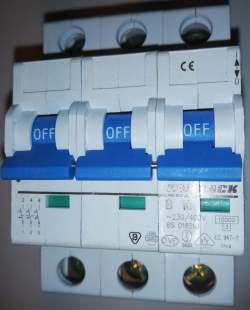 jistič B10 3P SCHRACK - BS018310