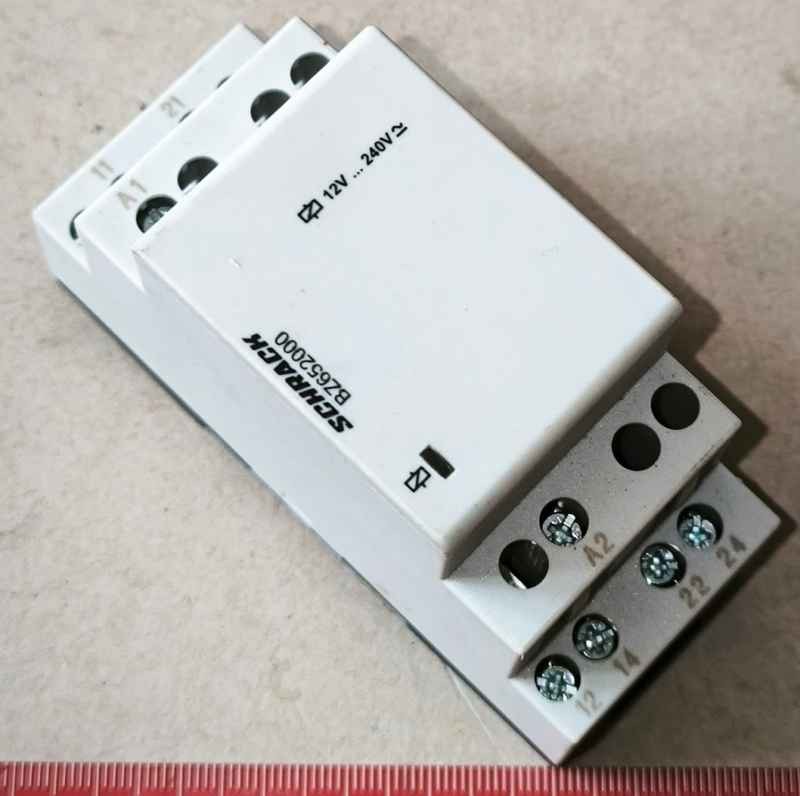 BZ652000 - Instalační relé 8 A, 2P (2CO), 12-240 V AC/DC, 6VA