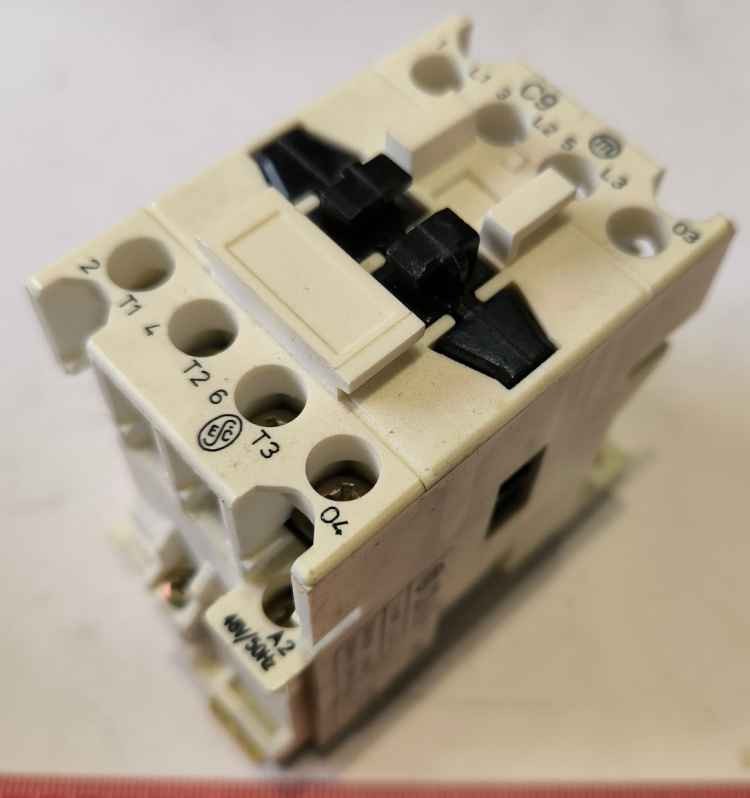 stykač C9 - 220-230V 50Hz, EPM, nový,    .. cena na dotaz / price on request