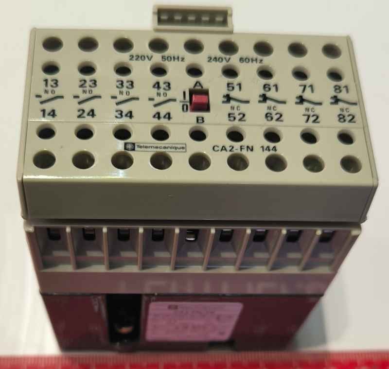CA2FN144M - Telemecanique inst-relay 15463  .. cena na dotaz / price on request