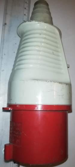 CEE-typ-230-samec starší 32A 5-ti kolík, z demontáže