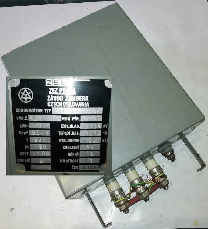 Kondenzátor CLAKN1-0.525/8 92,4uF , 525V 50Hz 8 kVA, náplň olejová, ZSE ZEZ Praha    .. cena na dotaz / price on request