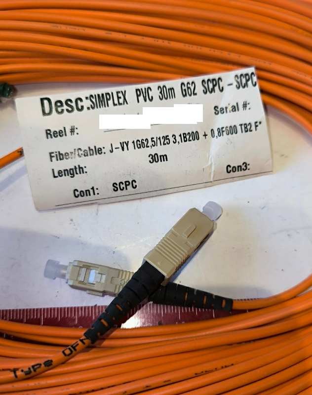 kabel CORNING Simplex PVC 30m G62 SCPC-SCPC - J-VY 1G62,5/125 3,1B200 + 0,8F600 TB2 F*