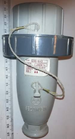 není skladem - Vidlice 4 pól 16A CVG1643 kabelová